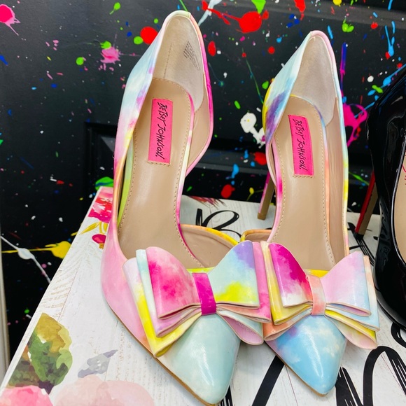 Betsey Johnson pastel heels- vintage look - Picture 6 of 7